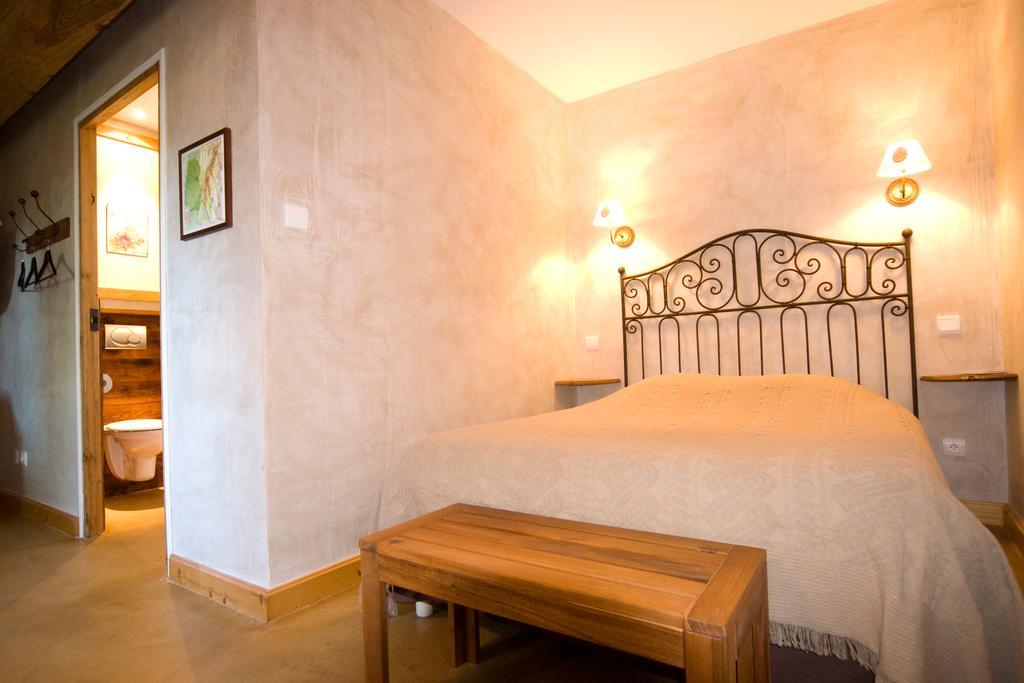 B&B La Cerisaie Francheleins Rom bilde
