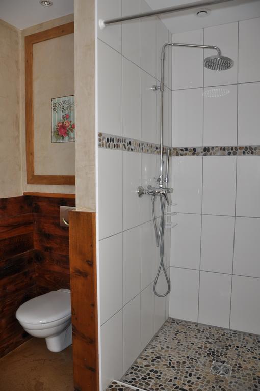 B&B La Cerisaie Francheleins Rom bilde